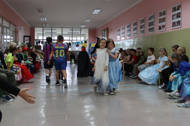 b_1024_768_0_00_images_2023_2024_Swietlica_Bajkowe_Swieto_402581508_805314998063117_4198623712310448578_n